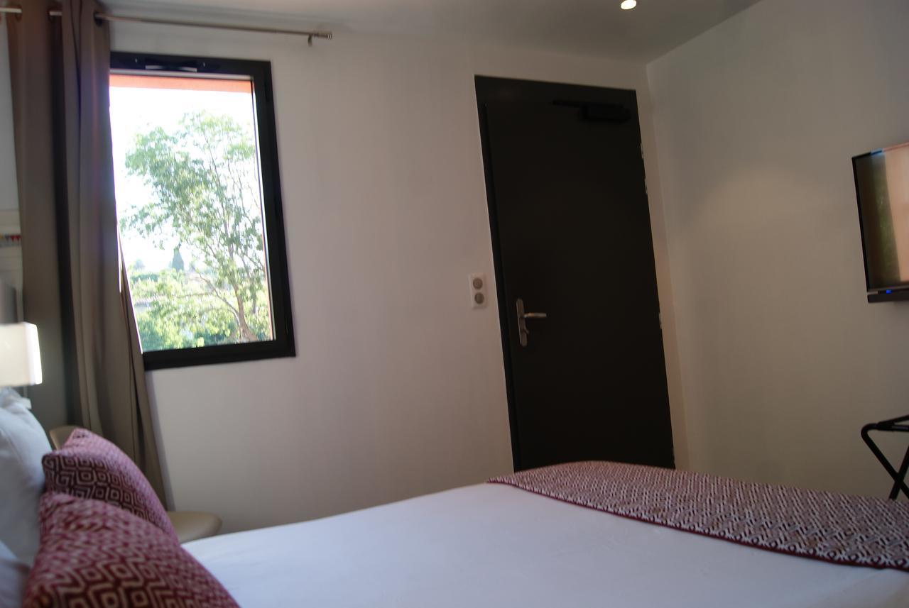 Hotel Contact Le Minervois - Hôtel&restaurant Au Nord De Carcassonne 3*